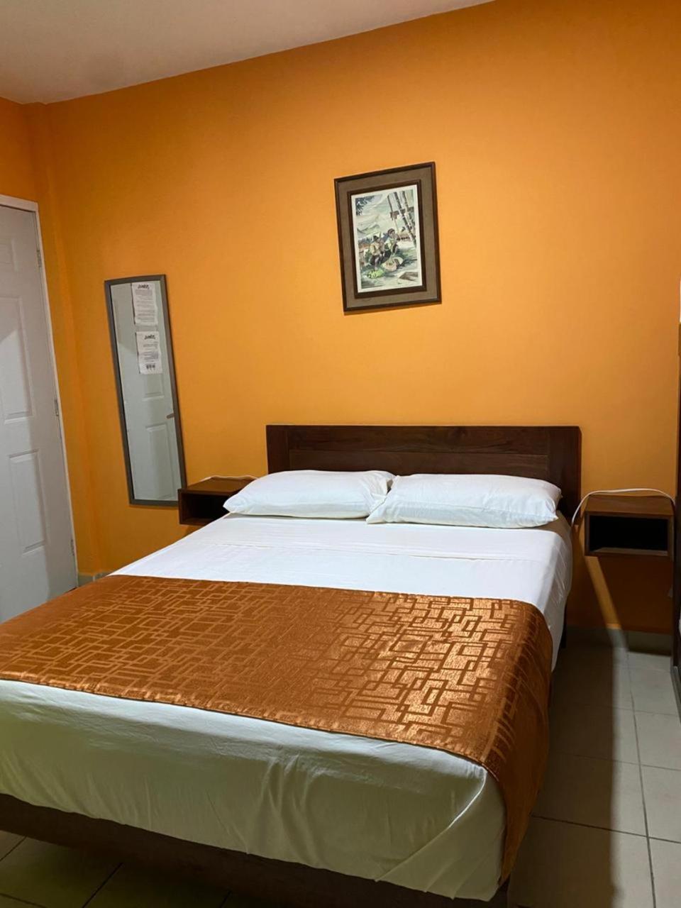 Habitación Doble con baño privado